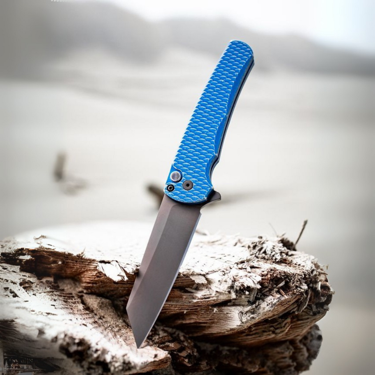 PRO-TECH MALIBU FLIPPER, Blue Battleworn 7075 dragon scale AI handles