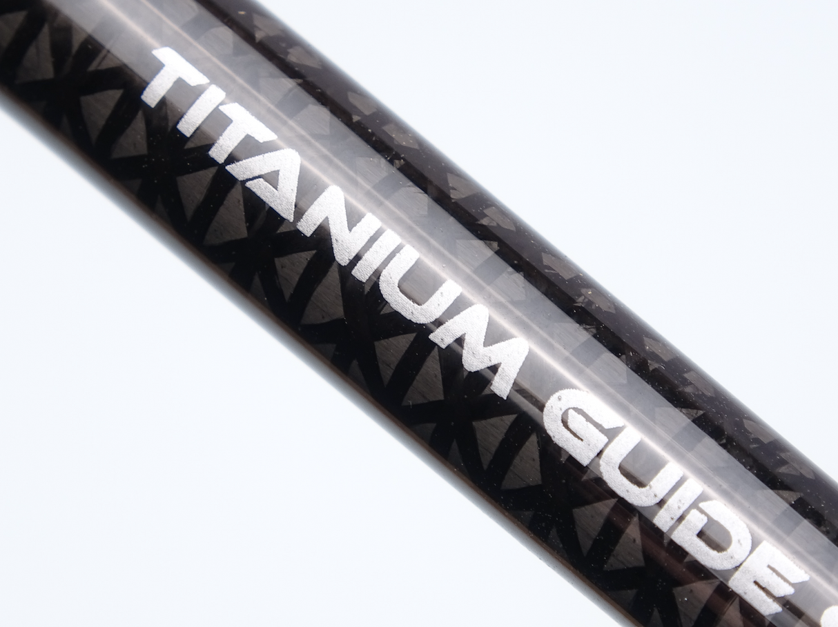 TSUNAMI CARBON SHIELD III SPINNING ROD