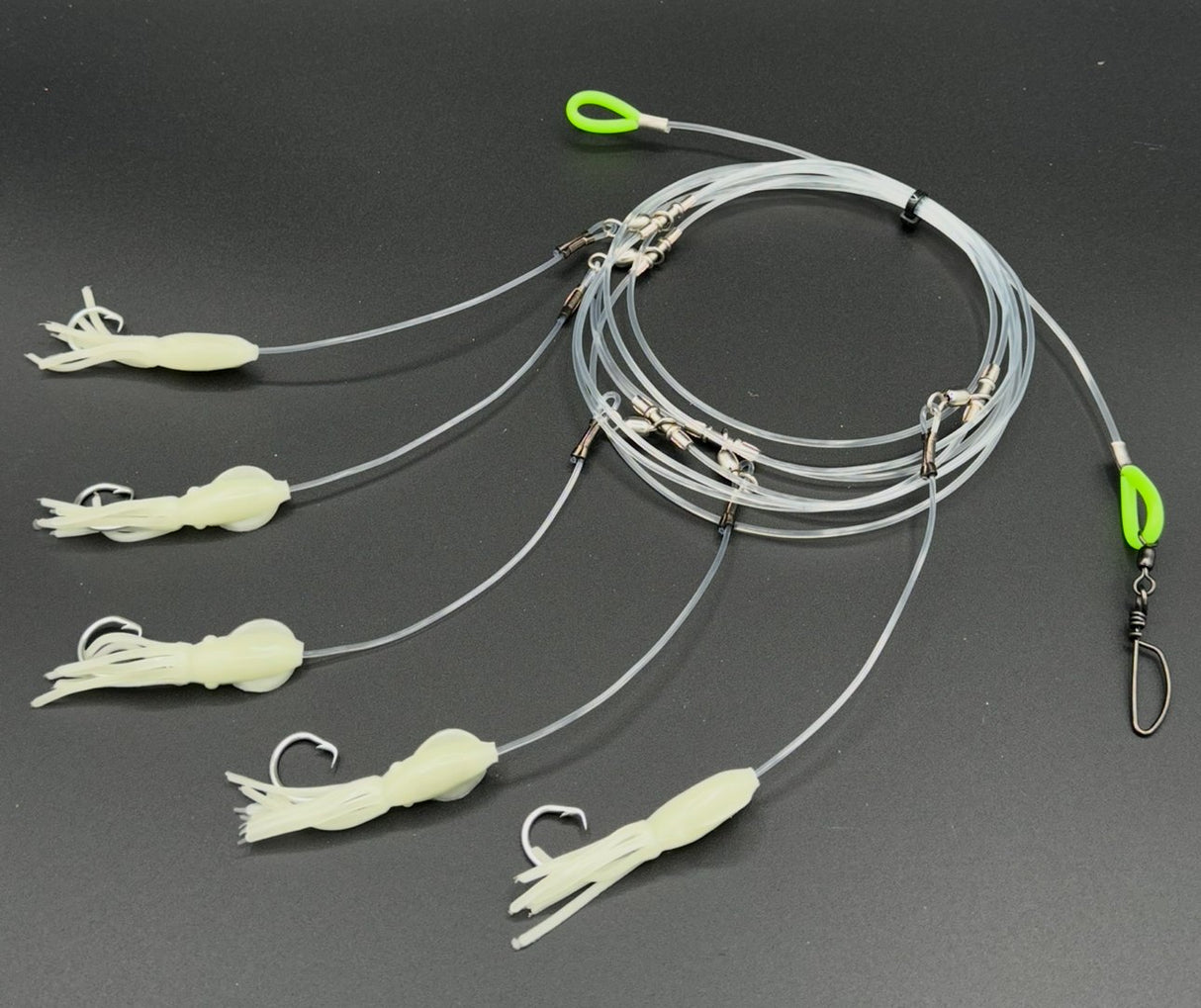 LINE-SIDED TACKLE ROSIE RIG W/GREEN GLOW SQUID SIZE 9/0 MUSTAD 400 LB TRUNK