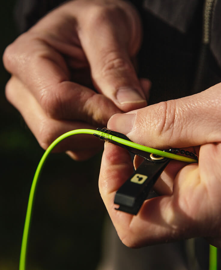 LOON ROGUE NIPPERS W/KNOT TOOL