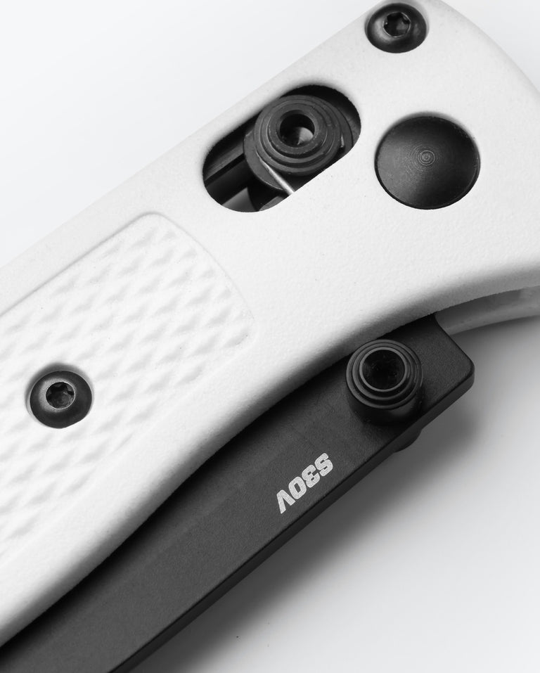 BENCHMADE MINI BUGOUT, AXIS, DROP POINT