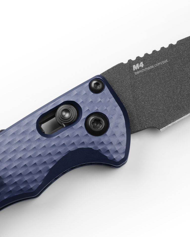 BENCHMADE PARTIAL IMMUNITY, AXIS, CRATER BLUE 2950BK