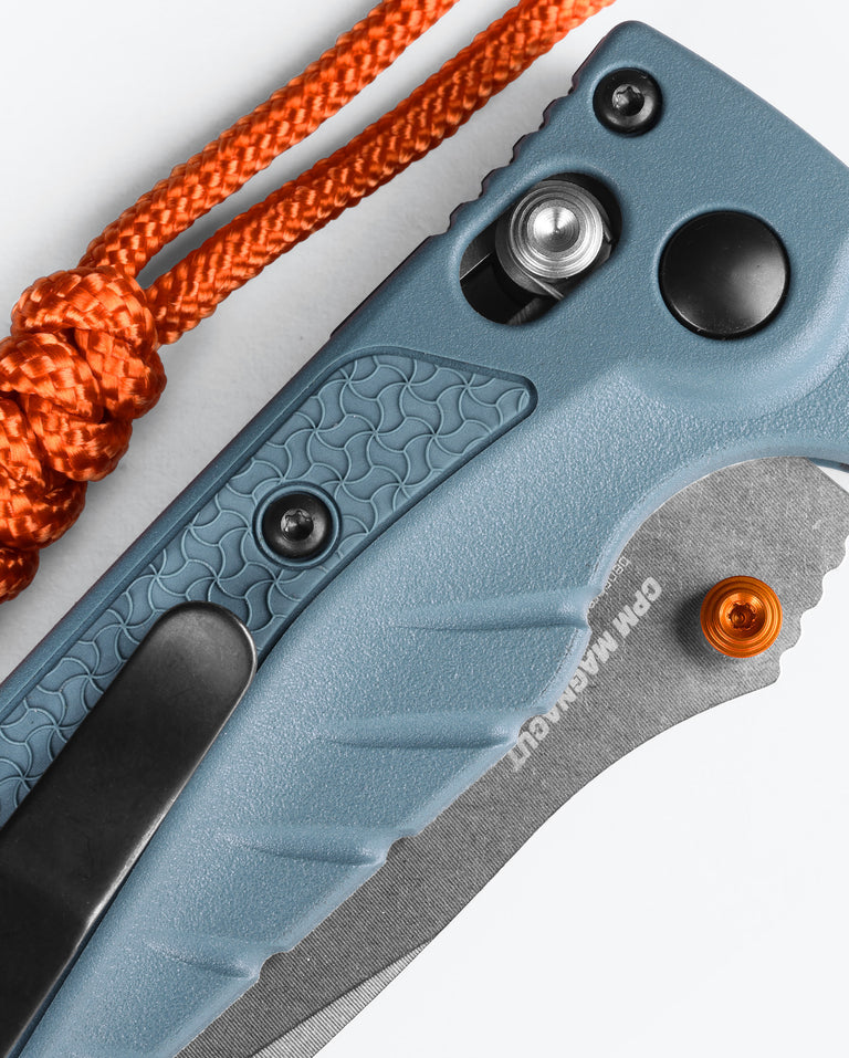 BENCHMADE MINI ADIRA, AXIS, DROP POINT