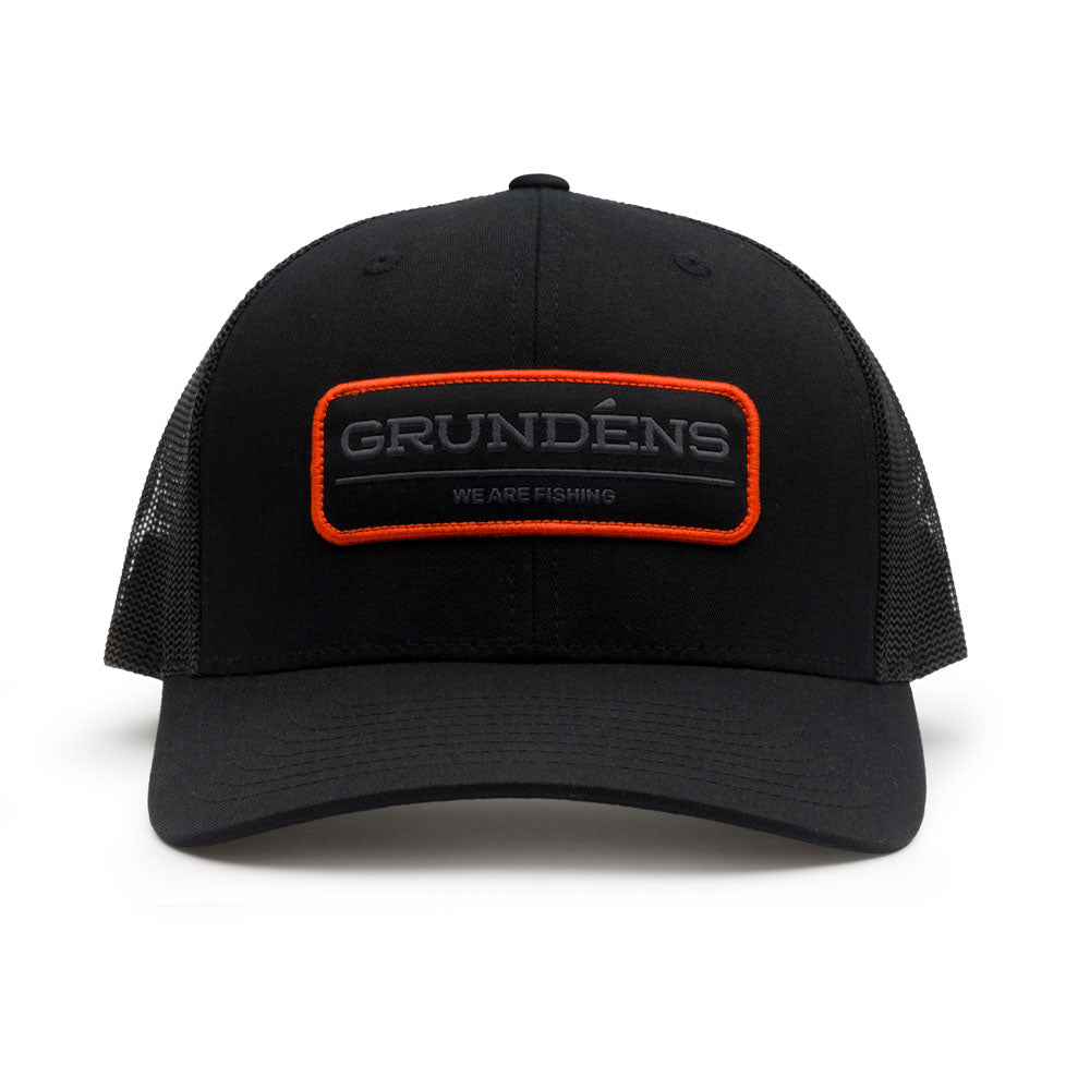 GRUNDENS WE ARE FISHING TRUCKER SOLID BLACK
