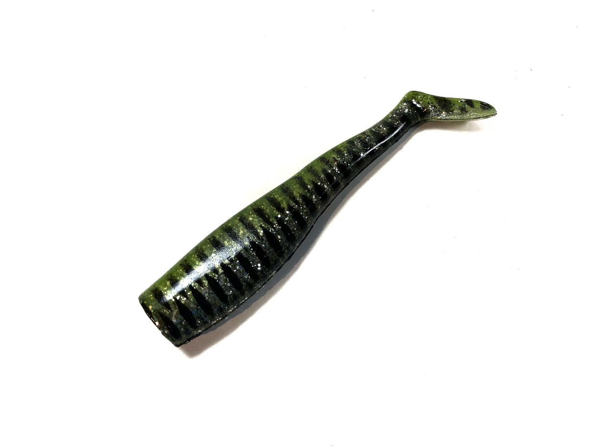 AL GAG'S WHIP-IT-FISH REPLACEMENT TAILS 6" CHARTREUSE HOLOGRAM 3 PK