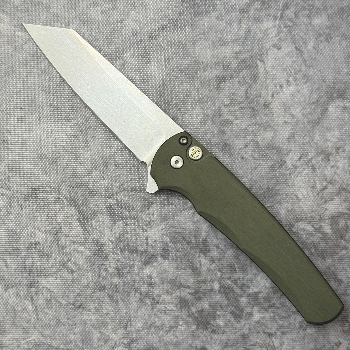 PRO-TECH MALIBU, GREEN Handle with Magnacut Reverse Tanto Blade, Stonewash Finish