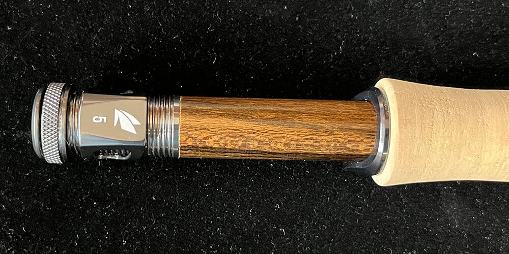 SAGE 490-4 R8 CORE - LIMITED EDITION RETRO GREY FLY ROD  5WT 9'0" 4PC