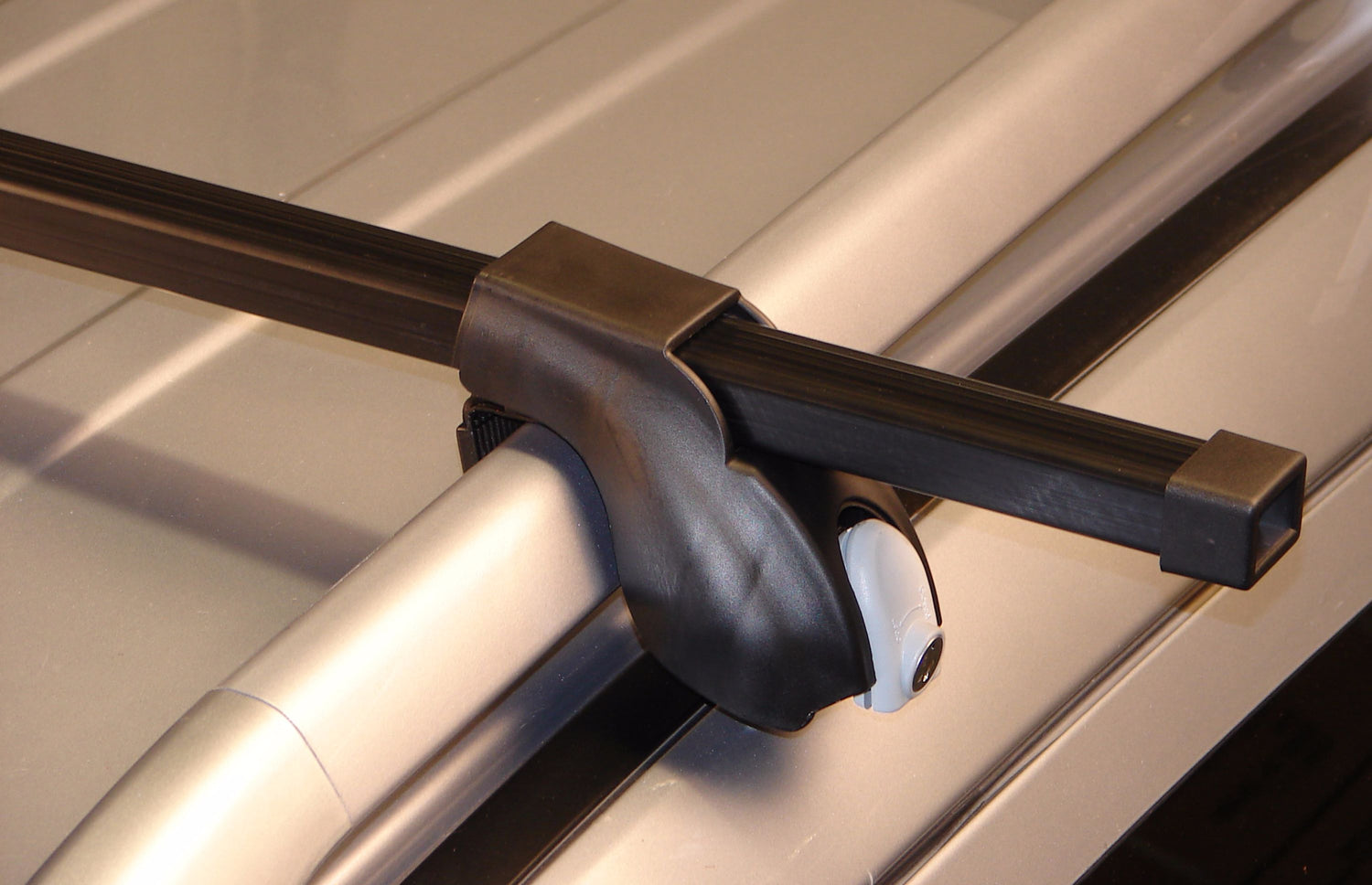 MALONE STEELTOP UNIVERSAL CROSS RAIL SYSTEM (58