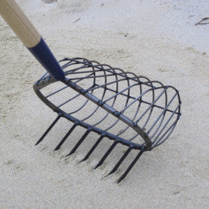 R.A RIBB COMPANY STEEL 7 TOOTH RECREATIONAL BASKET RAKE NO 2